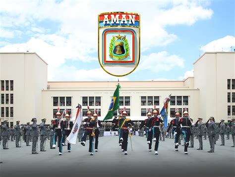 Aspirante A Oficial Do Exército - Saudação do Comandante do Exército aos novos Aspirantes a Oficial ...