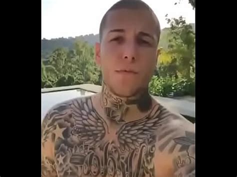 Alex Caniggia Se Toca La Pija XVIDEOS