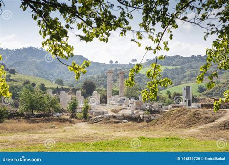 El Templo De Artemis At Sardis Salihli Manisa Turqu A Foto De