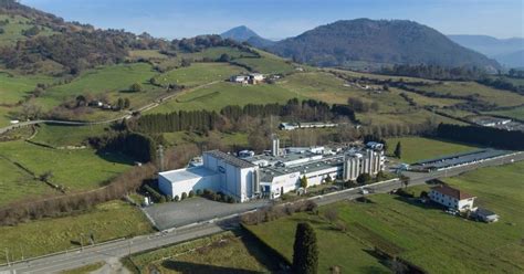 Royal A Ware Compra La Planta Que Danone Cerr En Asturias