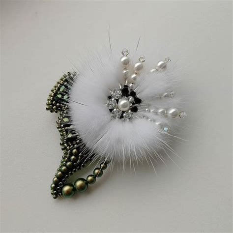 Фотография | Bead embroidery jewelry, Beading jewelery, Jewelry making ...