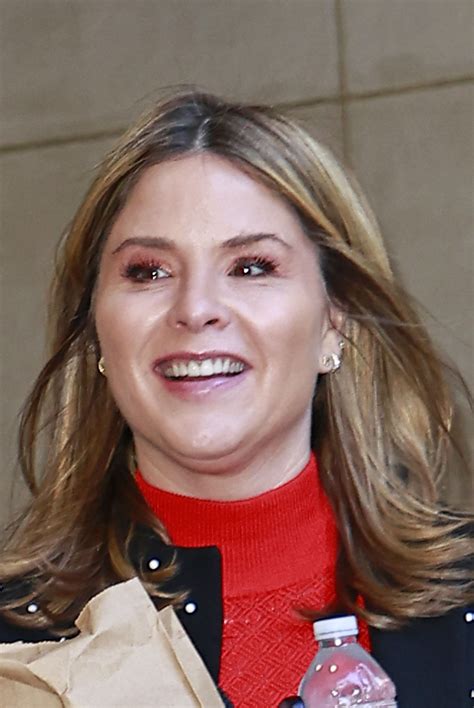 Jenna Bush Hager reveals her real skin in unedited photos as she flees