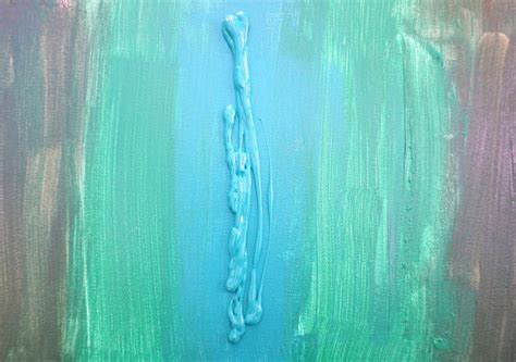 Однотонная живопись оригинально украсит вашу стену