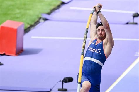 Anthony Ammirati Surprise Body Part Costs Paris 2024 Pole Vaulter