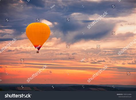 1 033 Hot Air Balons Images Stock Photos Vectors Shutterstock