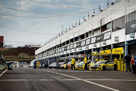 Stock Car Thiago Camilo Surpreende E Crava A Pole Em Cascavel