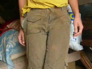 Mi Sono Pisciato Di Nuovo In Soffitta Questa Volta In Vecchi Jeans Verdi Pornhub Gay