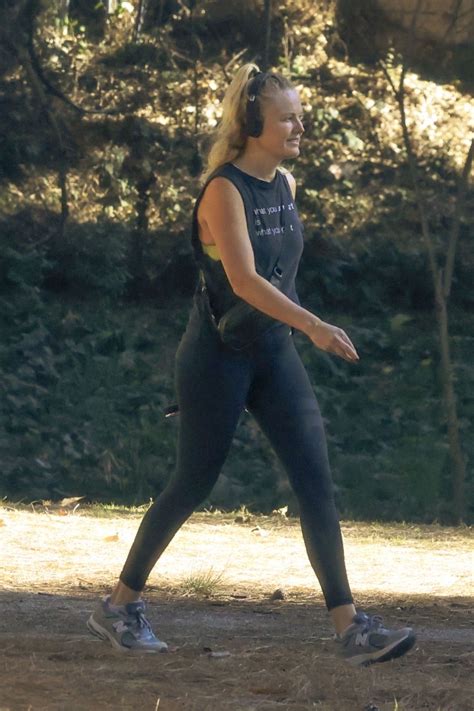 Hot Malin Akerman In Sexy Tights Barnorama