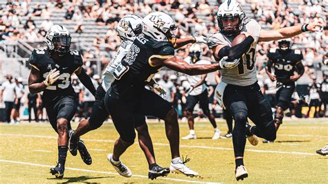 John Rhys Plumlee: 5 things to know about UCF quarterback