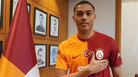 Galatasaray ın yeni transferi Carlos Vinicius tan taraftara mesaj