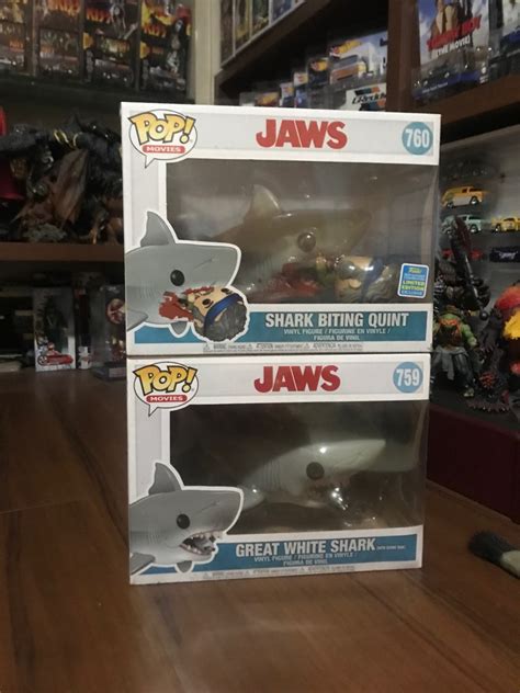 Funko Pop Jaws Shark Biting Quint Summer Convention Great White Shark