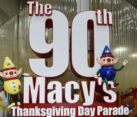 What Time Does The Macys Thanksgiving Parade 2016 Start 2016 Macys