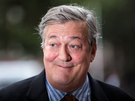 The Fry Chronicles A Memoir By Stephen Fry 5
