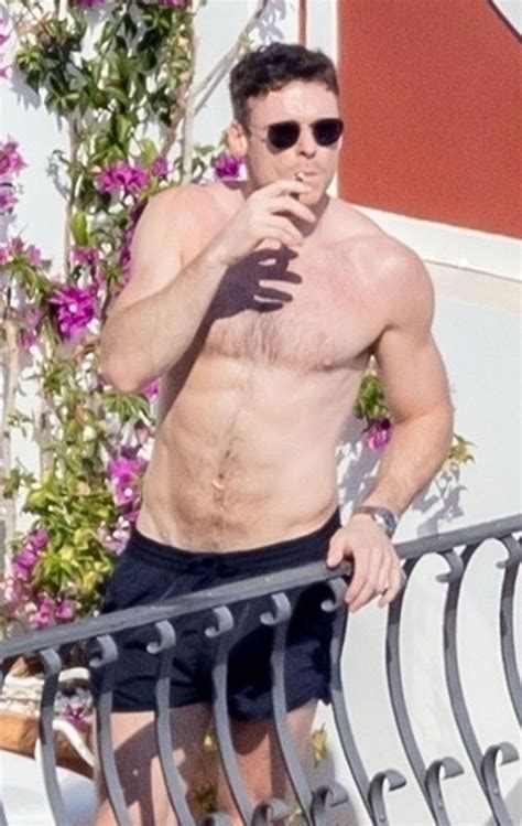 Pin by Timpanie on Beaux mecs réels Richard madden shirtless