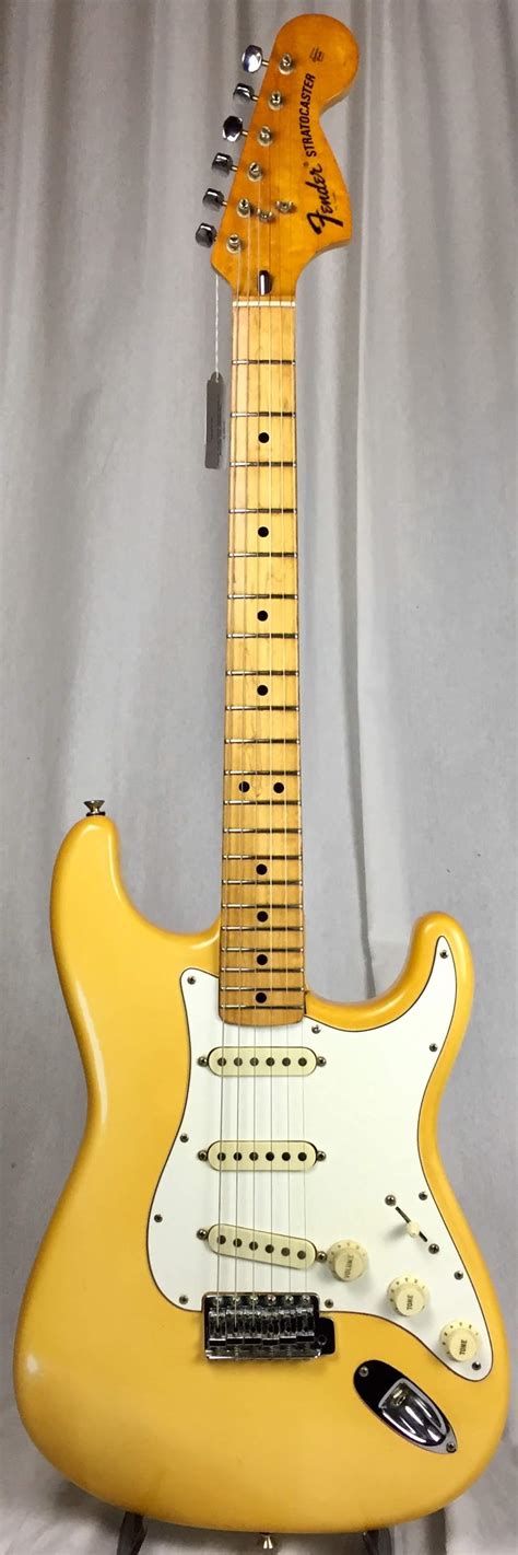 Vintage Guitars SWEDEN 1975 Fender Stratocaster