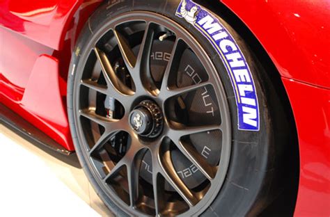 Ferrari 599xx Now With Carbon Fiber Brake Rotors Carbon Fiber Gear