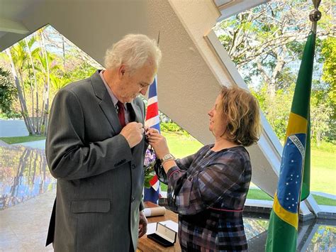 Climatologista Brasileiro Carlos Nobre Recebe Medalha De Honra Em Nome