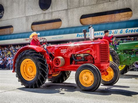 Tractor Calgary Stampede 2012 Canon G1x Newelly54 Flickr