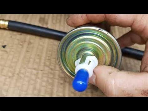 Замена фильтра тонкой очистки топлива на Шевроле Лачетти - YouTube