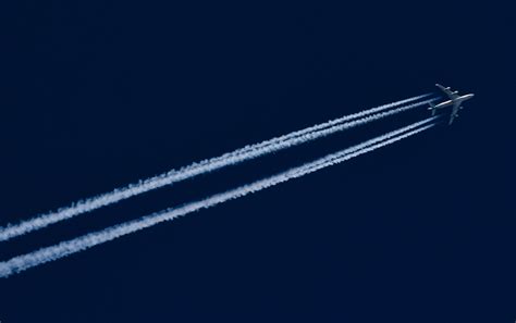 СМИ: Пассажир угрожал взорвать самолёт, следовавший в Каир