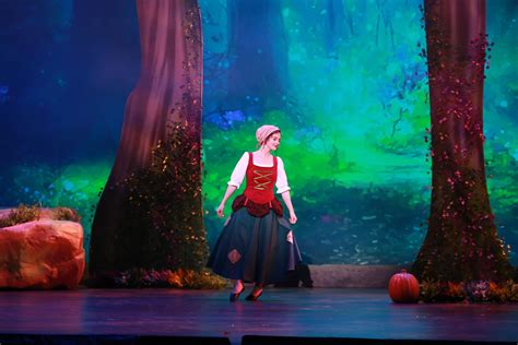 Sophie Bould At National Theatre Cinderella 7