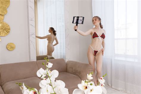 Nice Teen Polly Yangs Takes Selfies While Getting Completely Naked