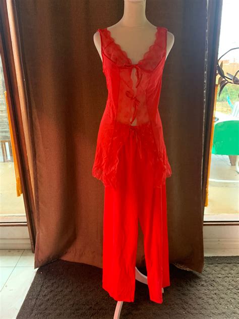 True Vintage S Negligee Nightie Lingerie Piece Set In Bright Coral Red By Movie Star Etsy