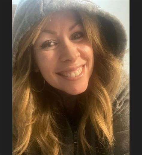 Few Selfies 14 Nude Pics XHamster