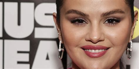 Croatian Singer Severina Vu Kovi Sued Online Tabloid For Leaking Her Sex Tape Eyerys