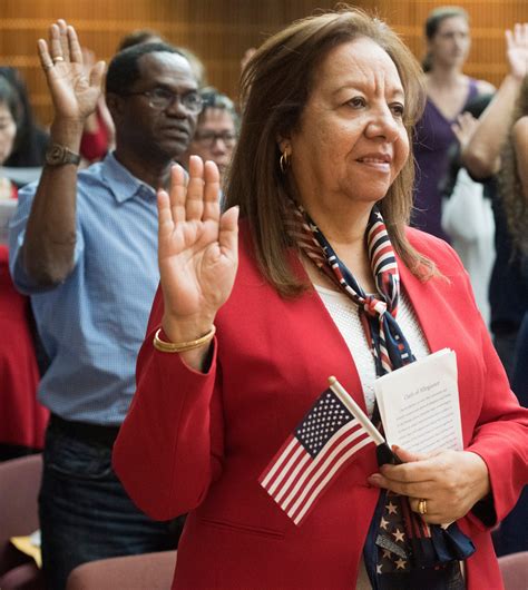 Immigration experts explain how long is the oath ceremony actually lasts 16