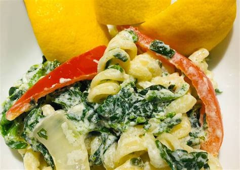 Recipe Of Favorite Lemony Spinach And Ricotta Pasta