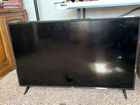 LG Flat Screen TV - Baer Auctioneers - Realty, LLC