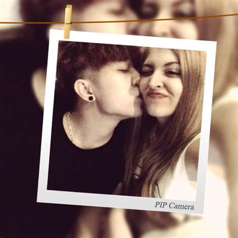 Soi những khoảnh khắc siêu cute của các cặp đôi hot teen Việt