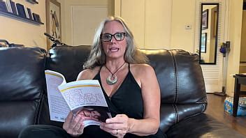 Nina Nite Reads For You XVIDEOS
