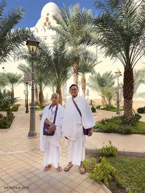 PANDUAN UMRAH: Tata Cara Mengerjakan Umrah Lengkap