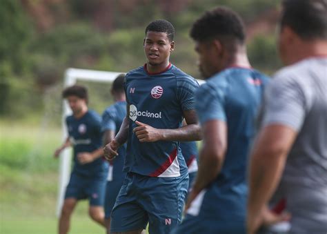 contrato encerrado Alan Cardoso não fica no Náutico e clube busca