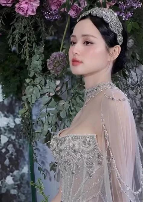 Hot girl đình đám thời Tâm Tít gây thương nhớ với nhan sắc đỉnh cao