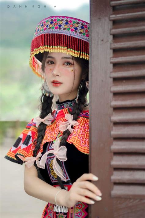 Hot girl Thanh Hóa nổi tiếng khoe vòng 1 ngày ấy giờ ra sao