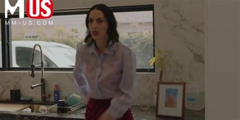 Hot Real Estate Agent Is Super Horny For Client Tnaflix