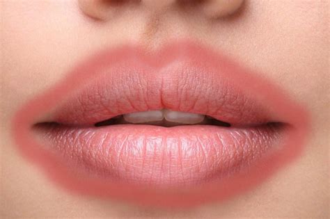 Don T Ignore These Health Warning Signs Your Lips Are Telling You