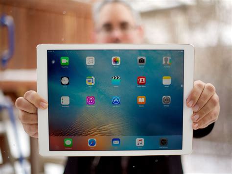 10.5-inch iPad Pro users complain of reboot bug in iOS 13.4 | iMore
