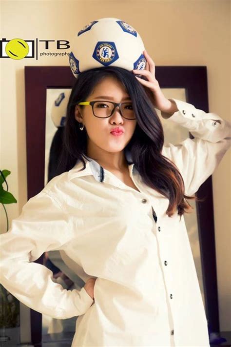 Ch M Nh Hot Girl C C Clb H Ng U V N Hoa Khoe S C