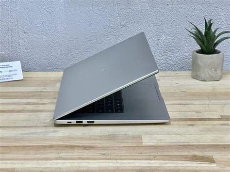 Huawei Matebook D15 ( 15.6 Дюймовий IPS екран, Core i5-10210U ): 14 999 ...