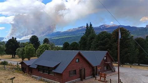 Avanza El Incendio Forestal En El Parque Nacional Los Alerces Y Ya