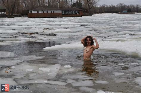 Ukrainian Winter Naturist Gang INNUSKA ZB Porn