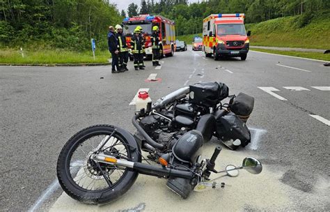 Autofahrerin flüchtet nach Unfall bei Traunstein und lässt