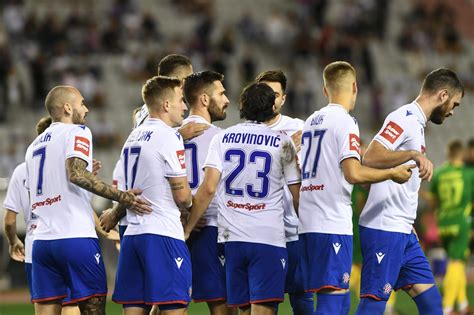 Slobodna Dalmacija Hajduk Ima Drugu Najstariju Mom Ad Supersport Hnl