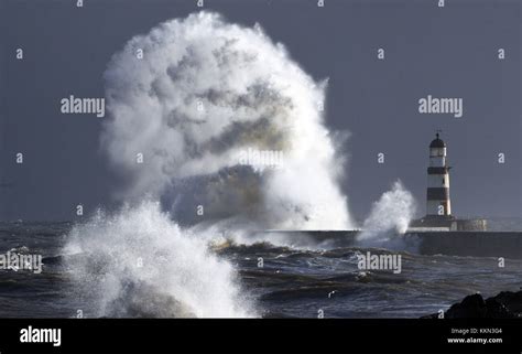 huge waves   north east coast  seaham  res stock photography