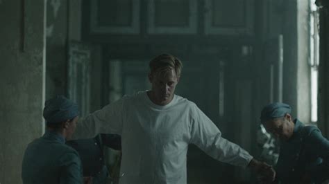 ausCAPS Alexander Skarsgård nude in Infinity Pool