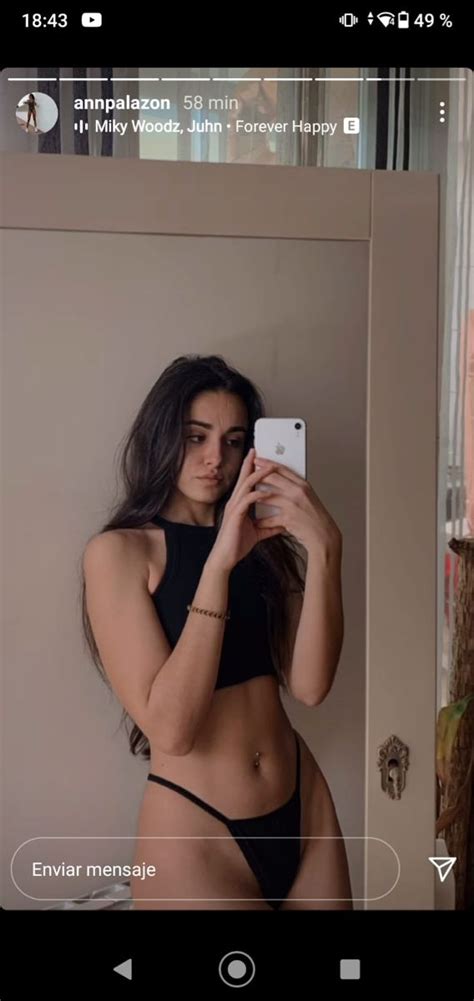 9 Hot Sexy Andreaapalazon Bikini Pics